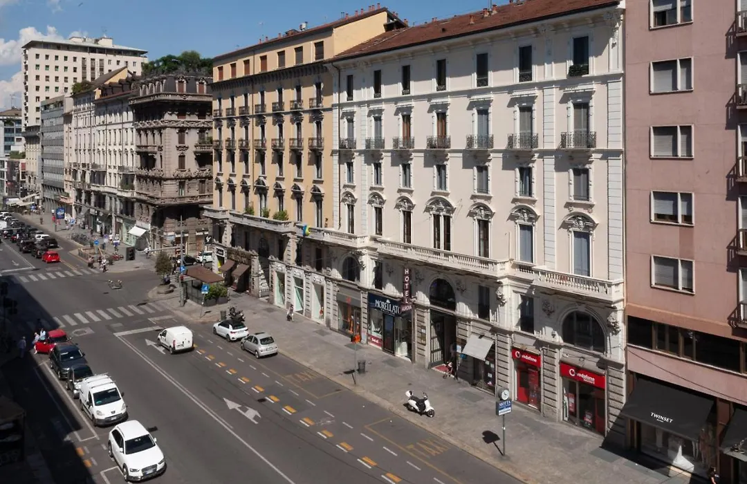 Bnbutler - Casati, 2 - Glamour In Citta Tra Shopping E Vita Notturna-1